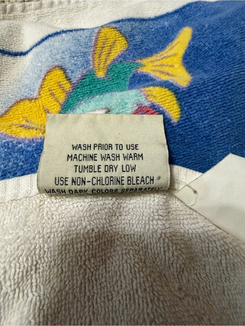 Vintage 90s Disney Mickey Donald Duck Goofy Pluto Aquarium Beach Bath Towel